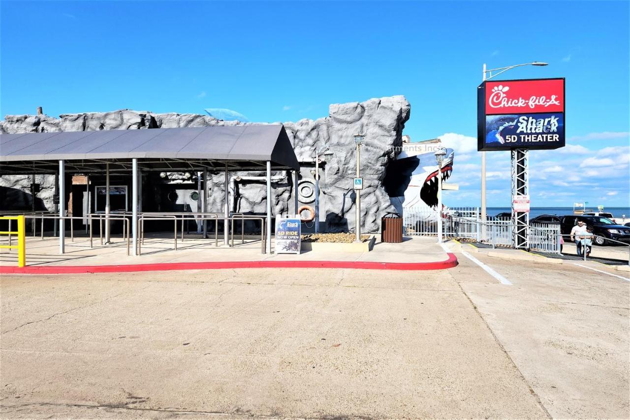 Casaazul-2605A-Couples Retreat By Beach & Pleasure Pier 1 Block Away- 2Bed 2Bath- 7 Minutes To Cruise Terminal Galveston Exterior photo